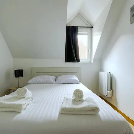 L'elias : De Standing Pour 6 Apartment